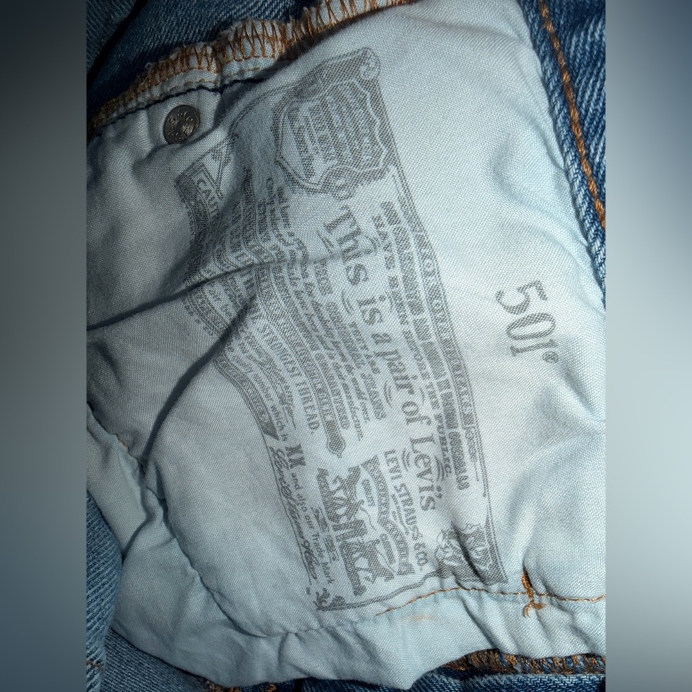 Levi's 501 High-rise Button-up Classic Blue Denim Cut-off shorts - Picture 5 of 8